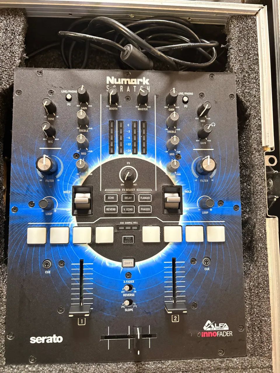 VENDA - PAR DE TECHNICS MK2 PERSONALIZADOS + NUMARK SCRATCH ? - Foto 2