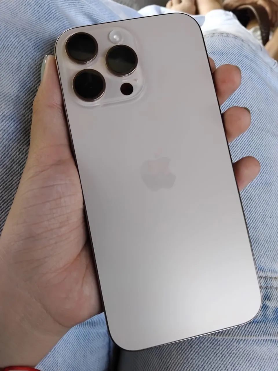 iPhone 16 pro max 