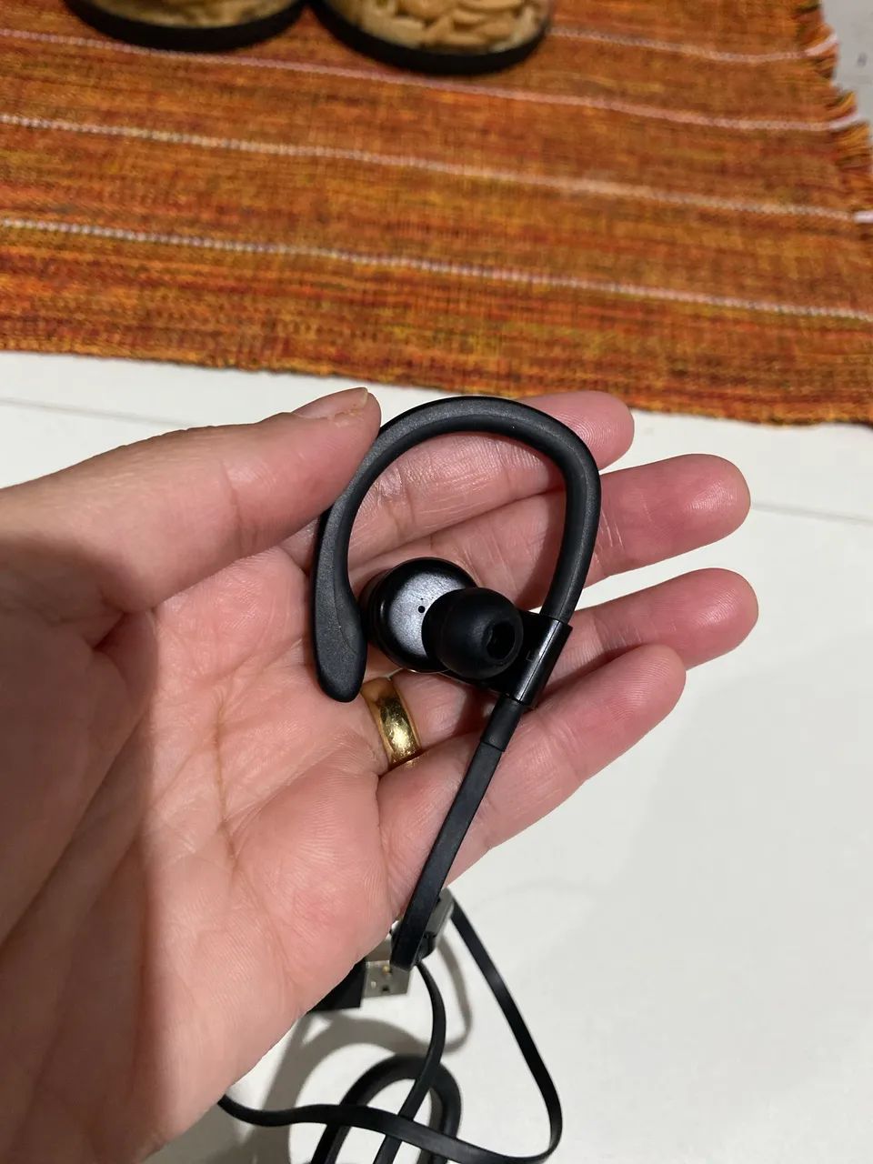 Powerbeats3 Wireless - Beats by Dr. Dre (Preto) - Fones de Ouvido