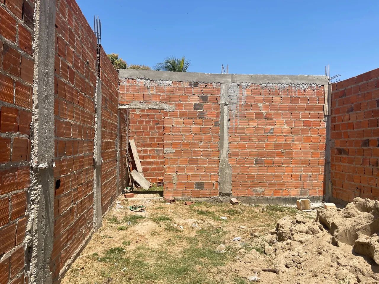 Vendo casa e salão em construção  - Foto 5