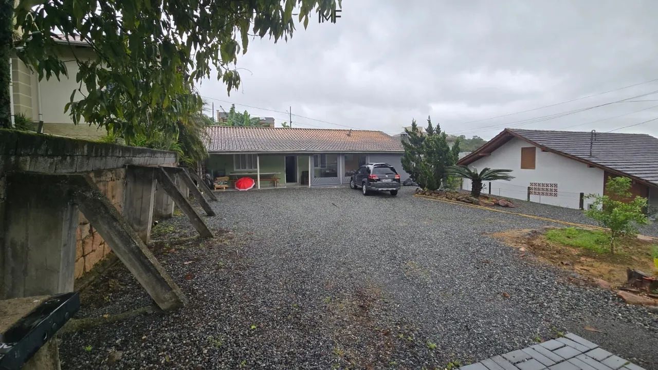 Casa com dois quartos no bairro Vila Germer