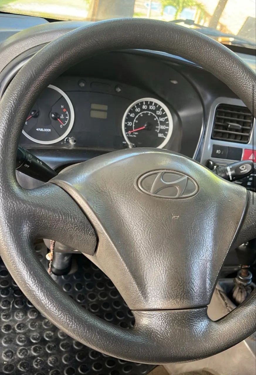Hyundai Hr HR 2.5 TCI Diesel (RS/RD) 2012