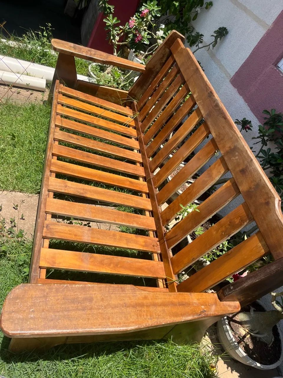 Banco de Jardim em Madeira Maciça - Estilo Rústico - Foto 2