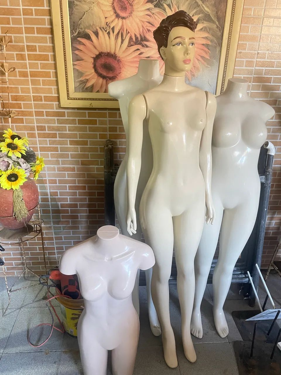 Manequins com suportes 