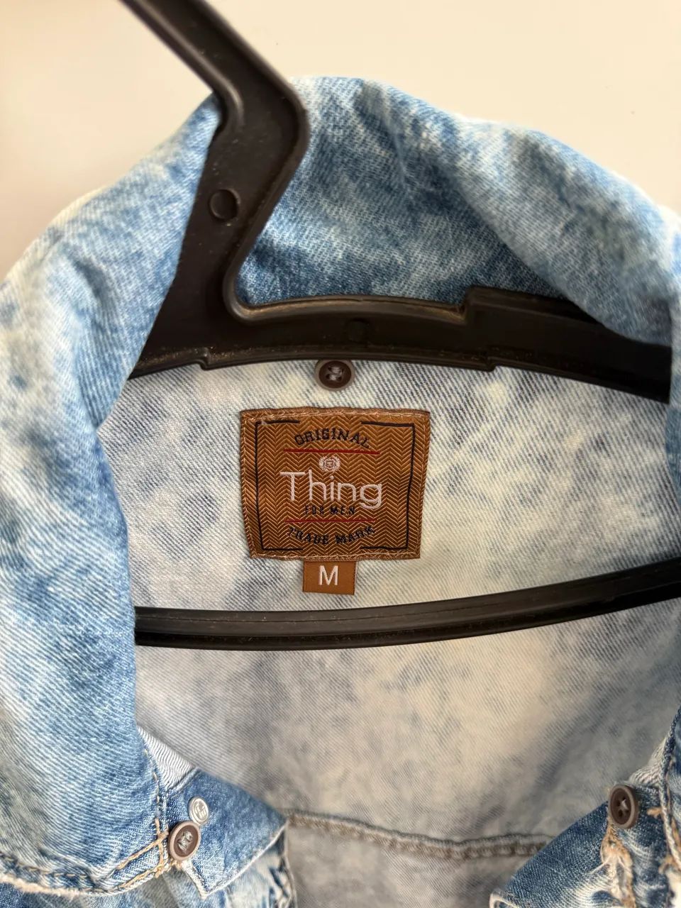 Jaqueta jeans com mangas de malha  - Foto 4