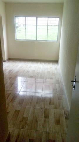 Apartamento na Santa Quitéria, reformado e ótimo local 185.000. Financia e estuda proposta - Foto 2