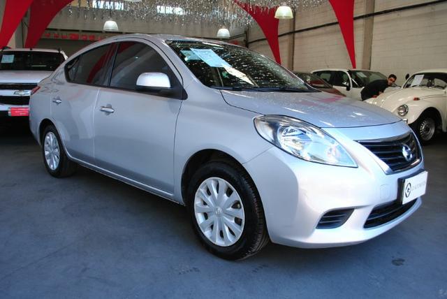 Versa SV 1.6 Flex 2014 Completo - Único dono, Super Conservado