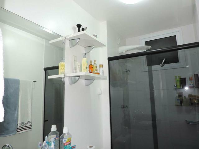 Excelente apartamento 3/4 suíte, varanda sol da manhã 2 vagas cobertas - Foto 10