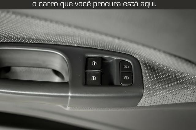 VW Voyage 1.0 Trend Muito Novo - Foto 16