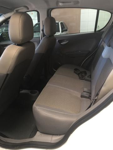 Palio 1.6 essence 2015 18000 km *extraaa* carro muito novo - Foto 10