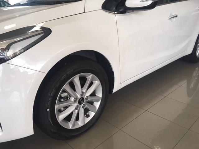 KIA CERATO 1.6 SX 16V FLEX 4P 2018 - Foto 5