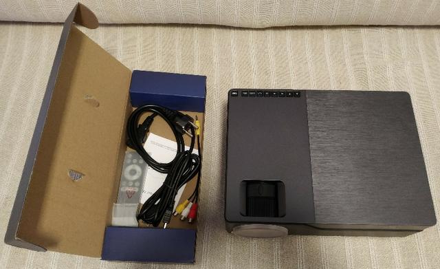 Projetor Full HD, 5.500 Lumens, 3D, 300 Polegadas, modelo AUN M18 - Foto 2