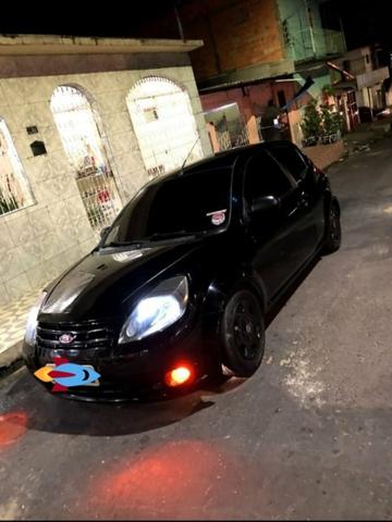 Vendo Ford ka Top Especial em dias valor 7:500 pego moto no rolo mas a voltar