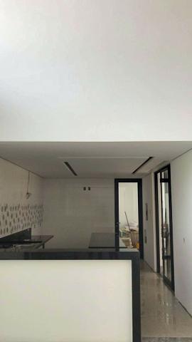 Excelente casa moderna de alto padrão em rua 05 Vicente Pires - Foto 7