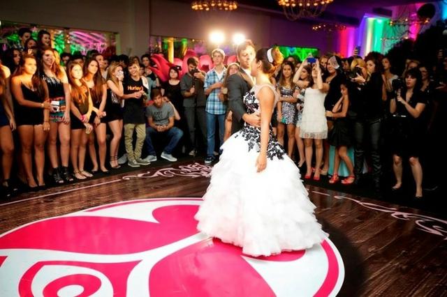 Chácara de Eventos dos Sonhos - Casamentos e 15 anos - Festa Completa - Foto 10