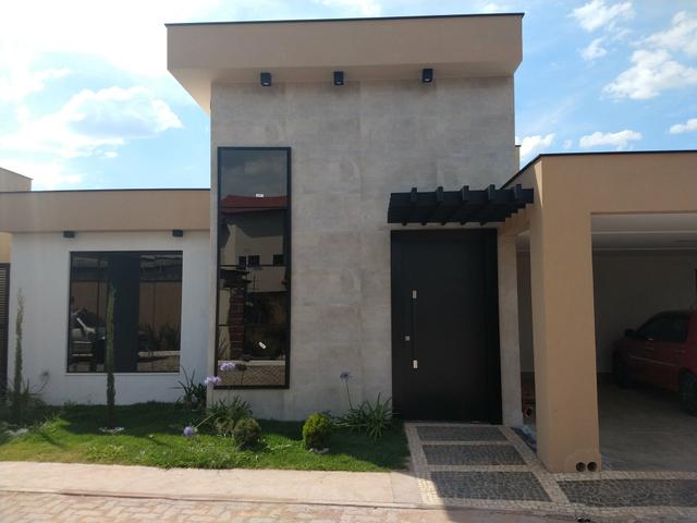 Arniqueiras QD 04 Casa 3 qts 3 suítes lazer condomínio alto padrão só 580mil Ac Imóvel - Foto 2