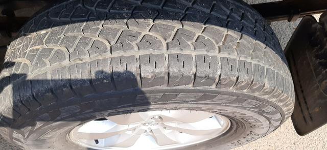 Hilux 2010/2011 super conservada baixei p vender Rapido - Foto 13