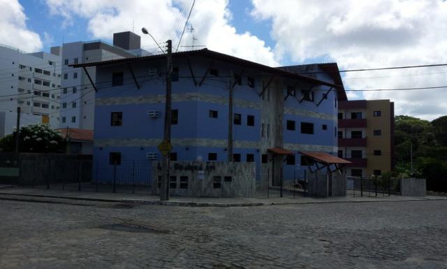 Apartamento de 2 dormitórios com DUAS vagas de garagem, oportunidade - Foto 2