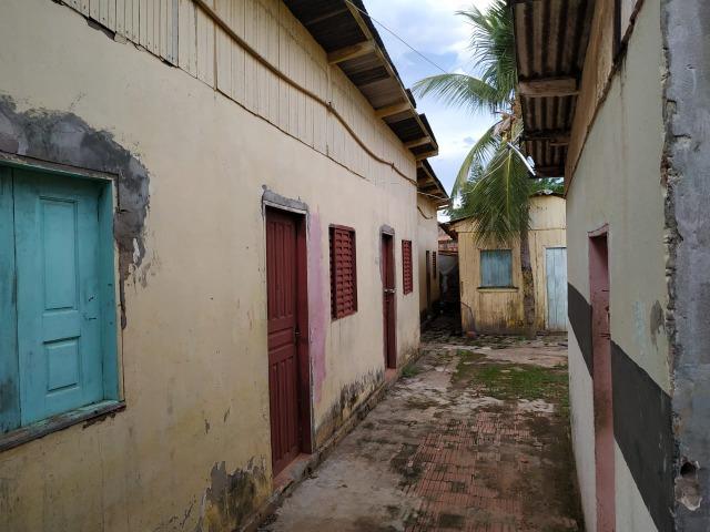 Venda de quarteirão com 6 (seis) quartos - Foto 2