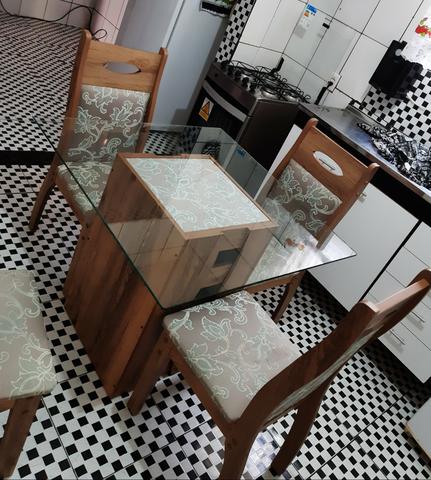 Mesa com tampo de vidro - Foto 2