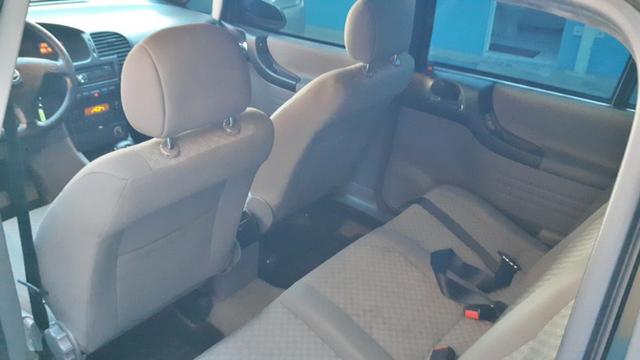 Zafira Expression 2.0 Automática Carro para a família - Foto 10