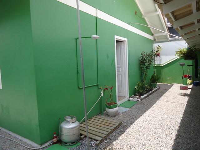 Casa econômico com 03 dormitórios, á 900m da Praia de Bombas. Cód.025 - Foto 16