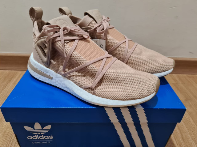 tenis adidas arkyn