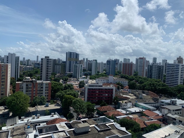 Apartamento no Espinheiro com 212m2 na Rua da Hora com 5 Quartos e 5 Banheiros - Foto 3