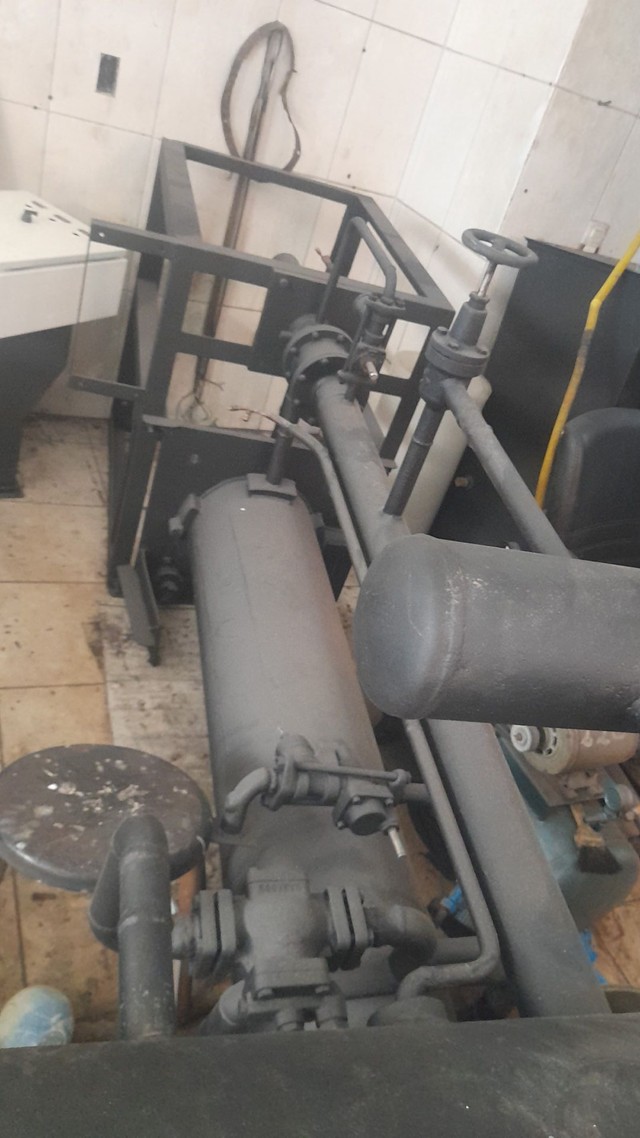 Maquina de gelo cubo 2 toneladas - Foto 4