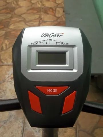 Bicicleta Ergométrica Magnética Vertical - Novíssima - Foto 2
