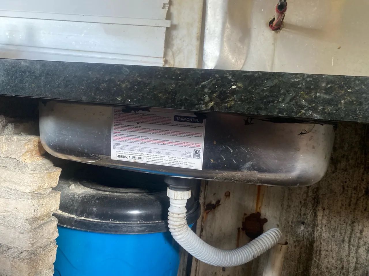 Pia de cozinha em granito preto 176x64 medidas - Foto 3