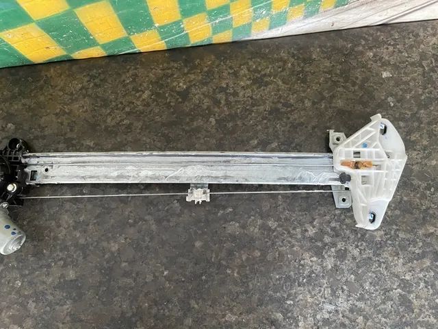 Máquina do vidro engenho de porta civic g10 dianteiro esquerdo  - Foto 2