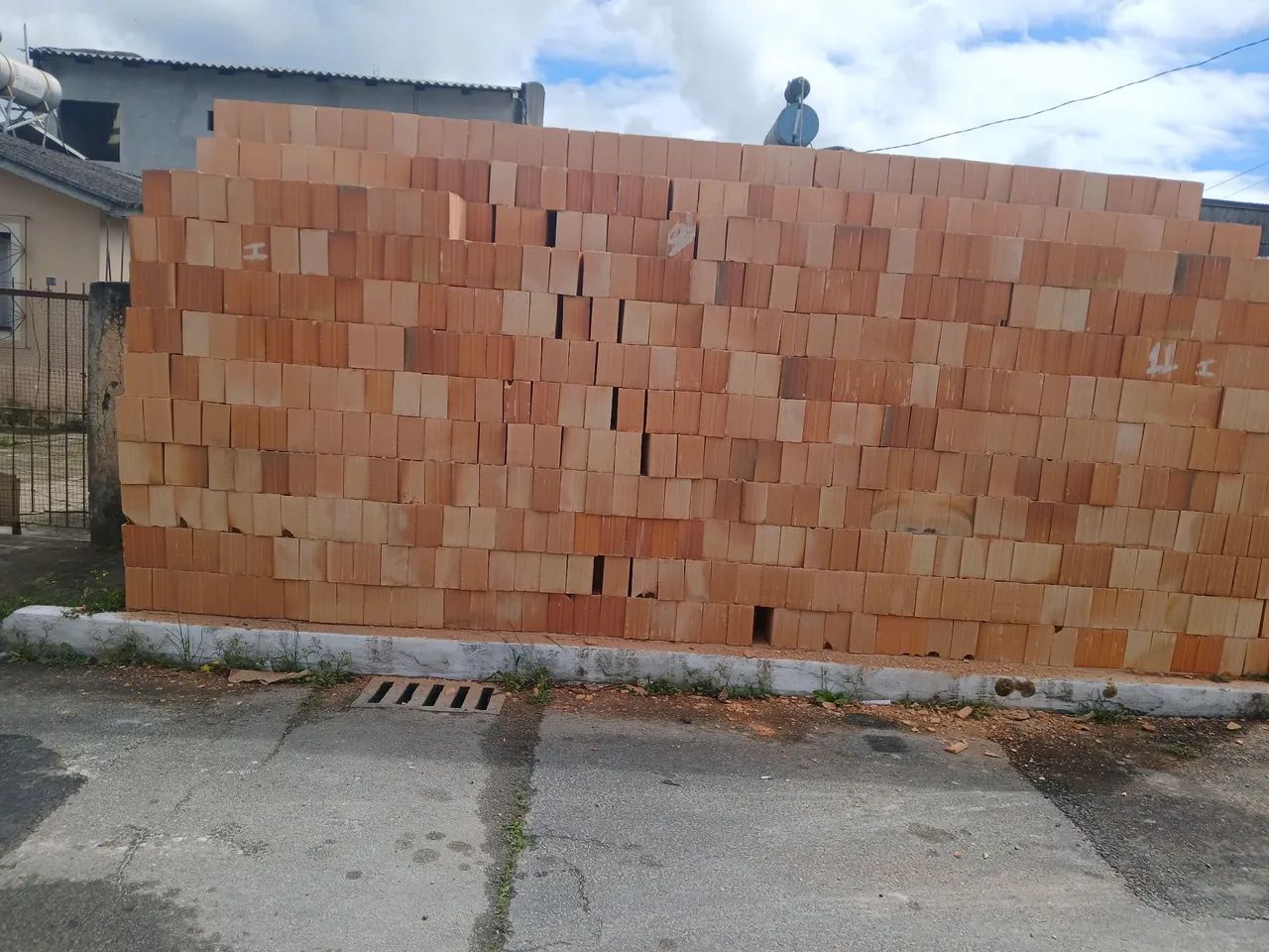 Tijolo e bloco direto de fábrica 
