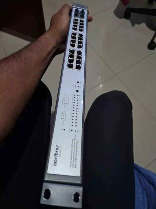 Switch Intelbra Sg 2404 Poe 24 Prts Gigab Ethernet Minigbic - Foto 5
