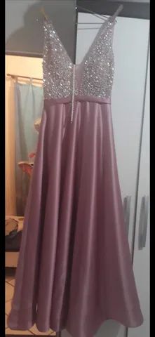 Vestido de Festa Rosa com Pedras e Pérolas