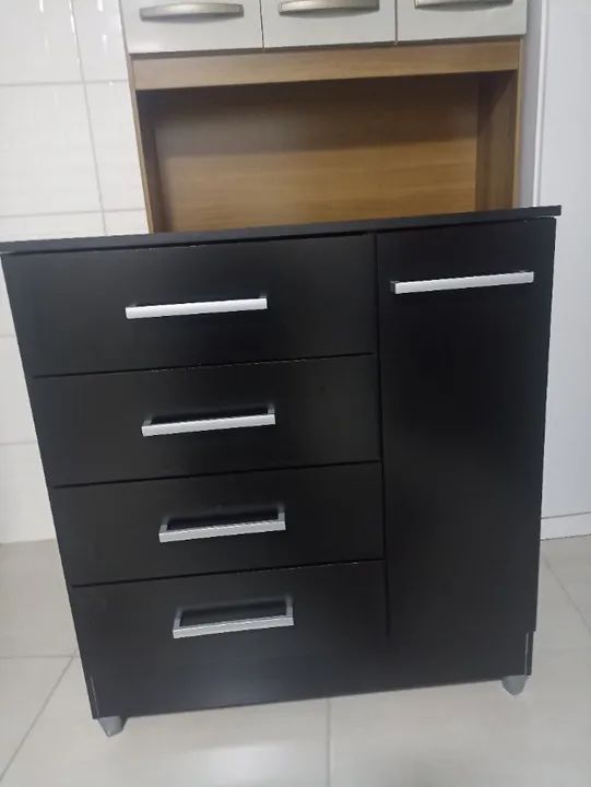 COMODA  5 GAVETAS