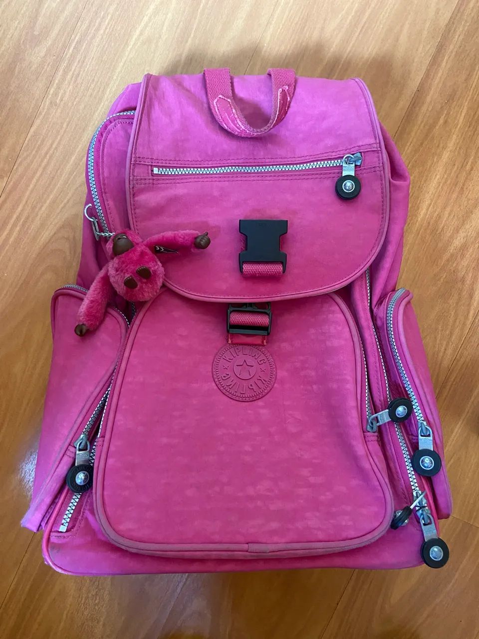 Mochila Kipling Original Rosa com Rodinhas e Alça retrátil 