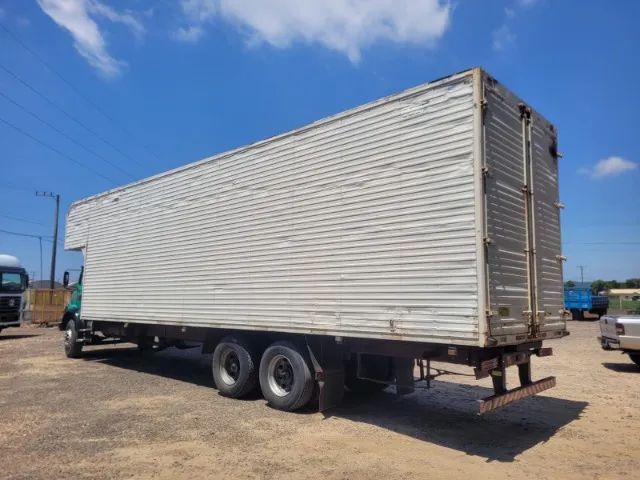 Baú para Truck com avanço (Cod.: 673)