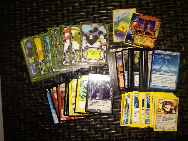 Lote colecionaveis Yu-Gi-Oh, Elma chips e outros