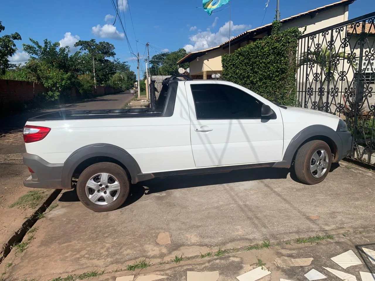 Alugo Fiat Strada