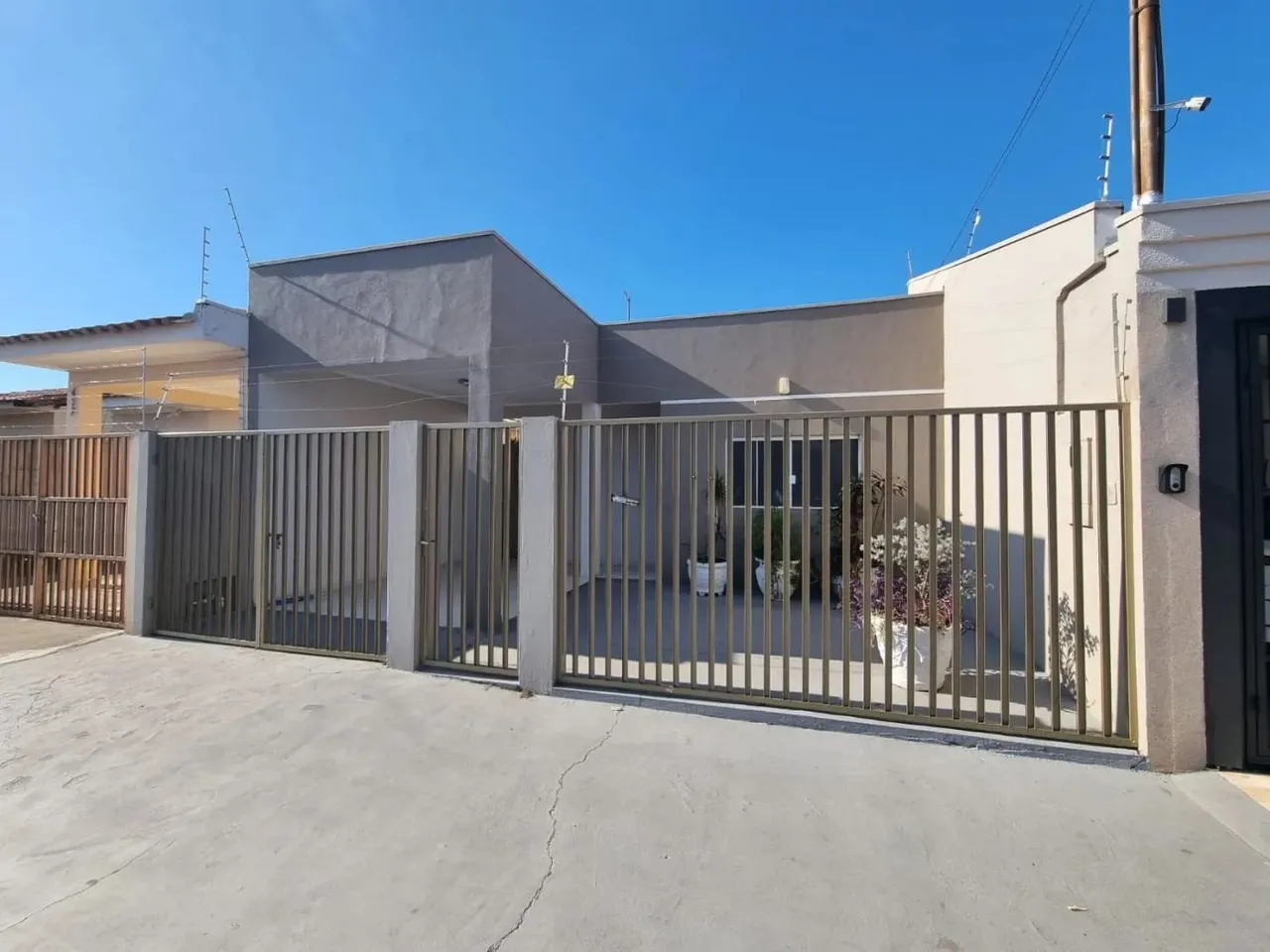 Casa para Venda em Presidente Prudente, Jardim Monte Alto, 3 dormitórios, 1 suíte, 2 banhe