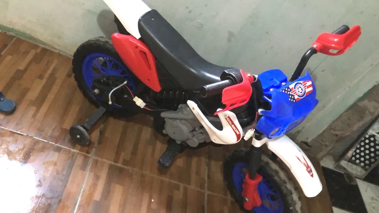 Mini Moto Elétrica Infantil - Diversão Garantida!