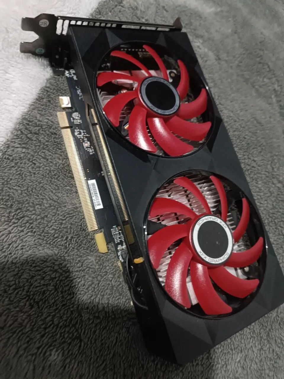Placa de Vídeo XFX Radeon RX 560 4GB GDDR5