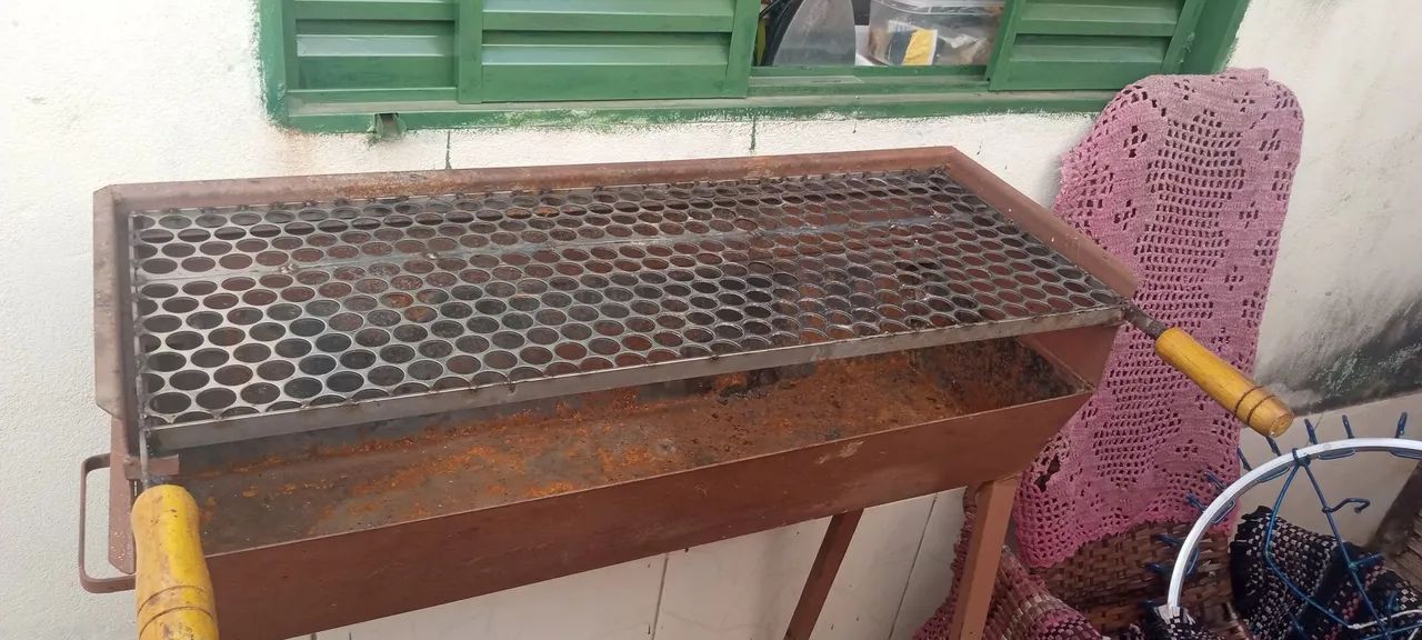 Churrasqueira semi nova - Foto 2