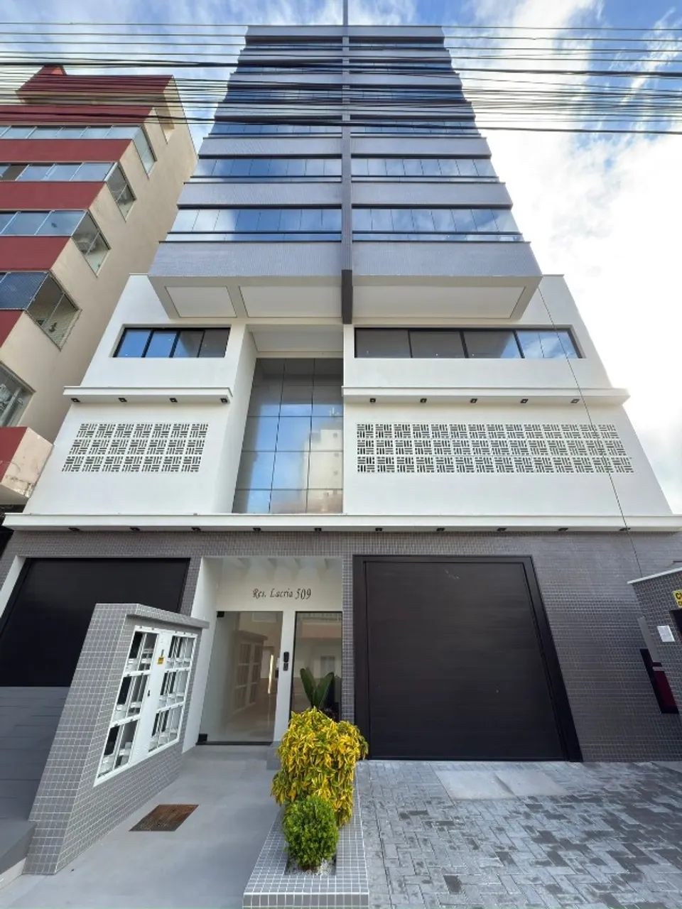 Apartamento em Laguna, Mar Grosso, 3 Quartos, Novo. Prox. Kalzone.
