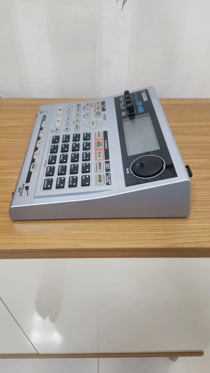 Maquina de Ritmos Boss dr880 - Foto 2