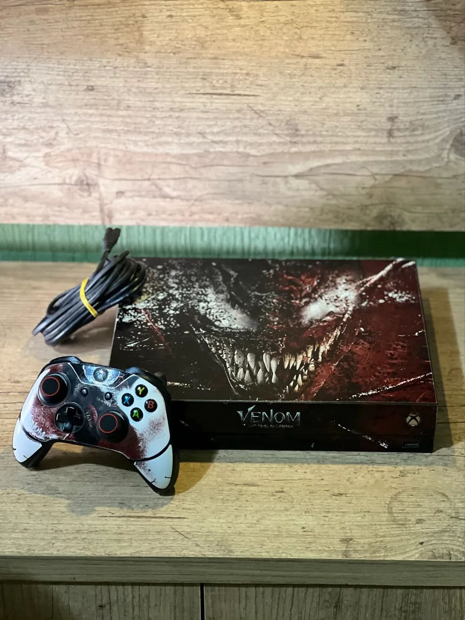 Único! XBOX ONE X | Plot Completo - Venon | Seminovo | ENTREGO