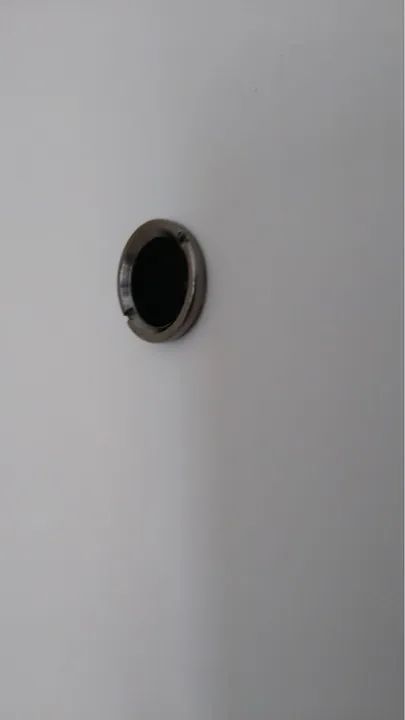INSTALAÇÃO OLHO MÁGICO VISOR PORTA - Foto 2