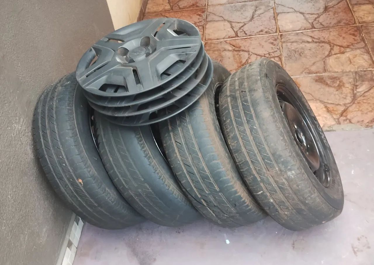 Vendo lindo jogo de rodas Chevrolet  - Foto 4