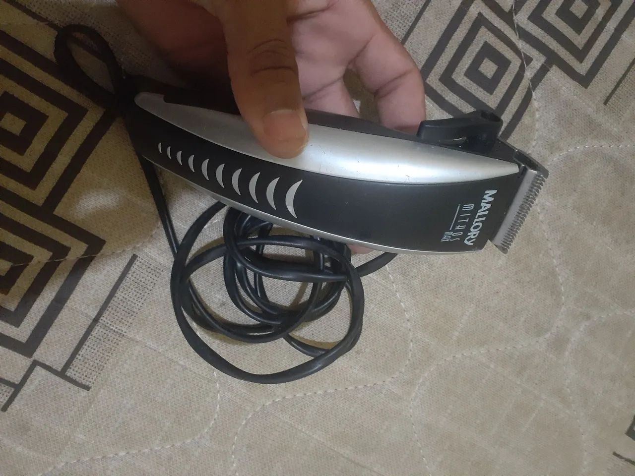 Máquina de Corte de Cabelo Mallory Mitus Max